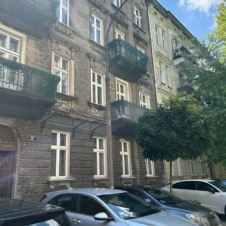 Vintage Charm In Old Town Józefa Sarego A Apartamento